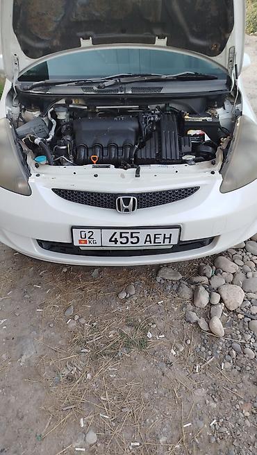 Honda: Honda Fit: 2002 г., 1.3 л, Вариатор, Бензин, Хэтчбэк — 10