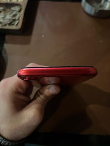 Apple iPhone: IPhone Xr, 64 GB, Qırmızı, Face ID — 5
