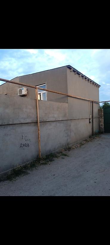 Həyət evləri və villaların satışı: 2 mərtəbəli həyət evi - Ümumi plan: daş hasarla əhatəli həyət, geniş — 3