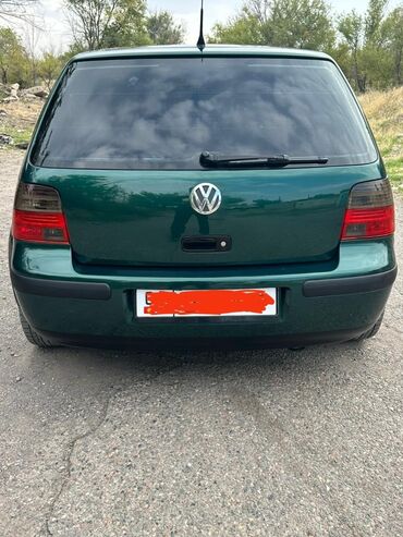 техпаспорт авто: Volkswagen Golf: 1999 г., 1.6 л, Механика, Бензин, Седан