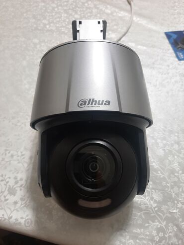 Камера dahua 5zum вращается 360°вверх и вниз работает с вай фая