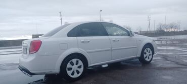 Daewoo: Daewoo Gentra: 1.5 l | 2014 il Sedan — 8