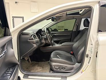 Toyota: Toyota Camry: 2018 г., 2.5 л, Автомат, Гибрид, Седан — 15