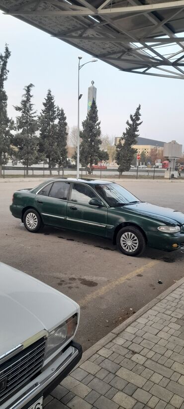 Hyundai: Hyundai Sonata: 2 l | 1997 il Sedan — 2