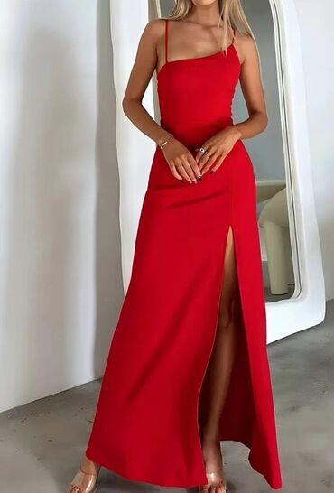 вечерние бордовые платья: Qırmızı uzun don – zərif və cazibədar Ğ - Model: uzun kəsim, bədənə