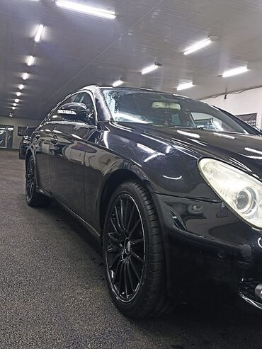 Mercedes-Benz: Mercedes-Benz CLS-Class: 3.5 l | 2006 il Sedan — 15