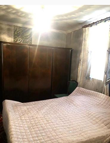 Duş kabinaları, arakəsmələr: Arakəsmə, Künc üçün — 8