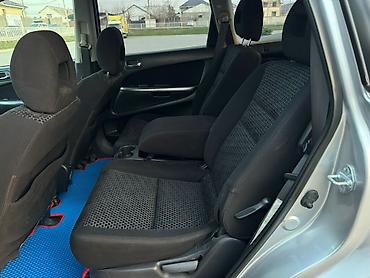 Honda: Honda Stream: 2004 г., 2 л, Автомат, Бензин, Минивэн at lalafo.kg — 6 Honda: Honda Stream: 2004 г., 2 л, Автомат, Бензин, Минивэн — 6