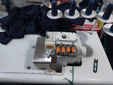 ремонт швейных машин ош: Срочно продается пятинитка