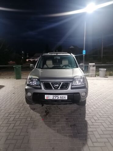 ноздря на капот: Nissan X-Trail: 2003 г., 2.2 л, Механика, Кроссовер
