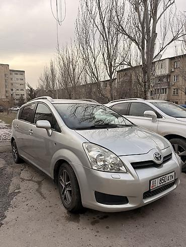Toyota: Toyota Corolla Verso: 2008 г., 2.2 л, Механика, Дизель, Минивэн — 1