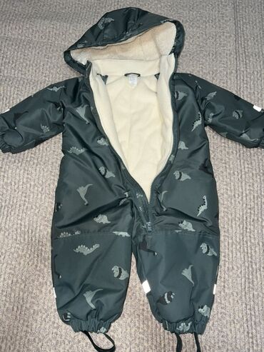 удобные детские коляски: Детский утеплённый комбинезон с капюшоном от HM 80 размера на 9-12 мес