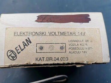 Auto delovi: Elektronski Voltmetar za 14V ELAN. Novo. Lampicama pokazuje kakvo je — 8