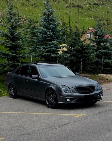 Mercedes-Benz: Mercedes-Benz E-Class: 2003 г., 5 л, Автомат, Бензин, Седан