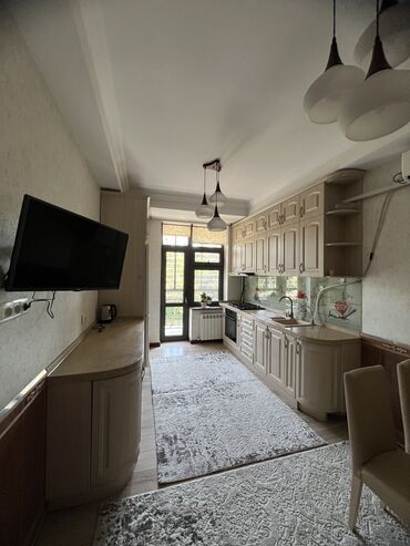 Долгосрочная аренда квартир: 4 комнаты, Агентство недвижимости, Без подселения, С мебелью полностью — 4