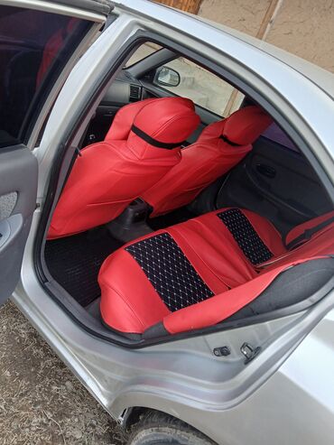 Hyundai: Hyundai Elantra: 2002 г., 1.6 л, Механика, Бензин, Седан — 9