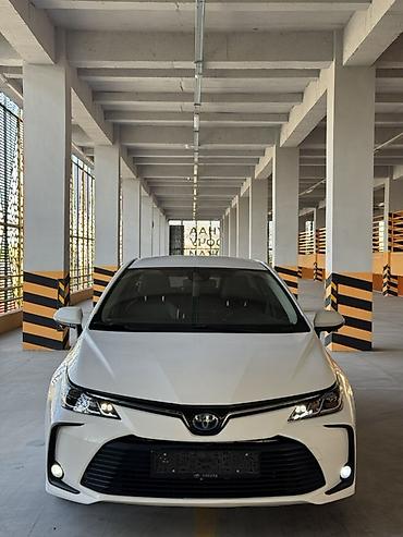 srv 1: Toyota Corolla: 2019 г., 1.8 л, Вариатор, Гибрид, Седан — 1