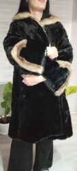 Krzneni kaputi: One size, Sa postavom, bоја - Crna — 8