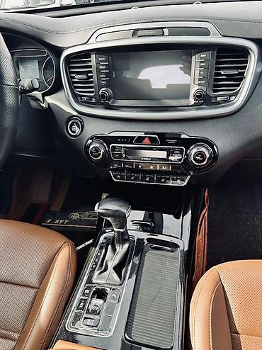 Kia: Kia Sorento: 2018 г., 2.2 л, Автомат, Дизель, Кроссовер — 4