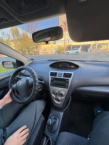 авто из грузии бишкек: Toyota Yaris: 2006 г., 1.5 л, Автомат, Бензин, Седан — 9