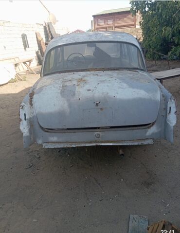 QAZ: QAZ 2124: 0.1 l | 1973 il 1 km