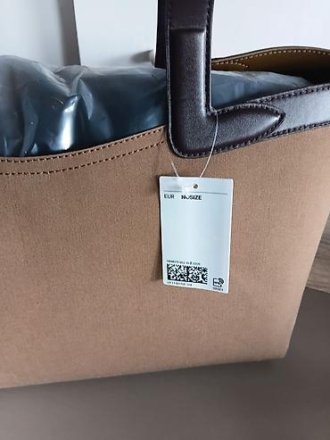 bez torbe zenske: Tote torba elegantnog, minimalističkog dizajna. - Materijali — 6