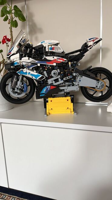 эшек игрушка: Продаю BMW M 1000 RR китайский лего 1920 деталей подойдёт как