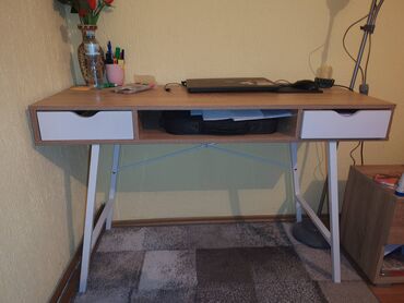 krevetac na tockice: Desks, Rectangle, Wood