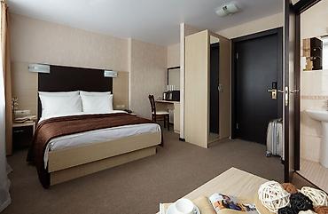 Посуточная аренда комнат: 45 м² — 3