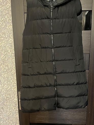 Плащи: Uzun kurtka və isti uzin jilet,yeni kimi,ölcu 38-40(M)hər biri 20 azn — 3