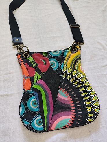 1001 xirdavat 24 saat: Desigual CrossBody Bag (orginal) Price:35₼ *defektlər son şəkillərdə — 2