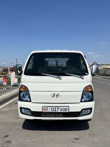 купить мотоблок мтз бу в москве: Жеңил жүк ташуучу унаа, Hyundai, Стандарт, 3 т, Колдонулган