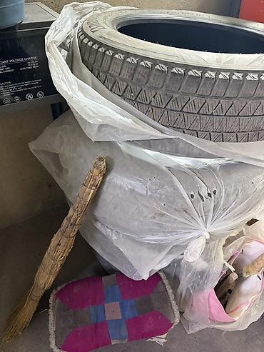 Шины 225 / 55 / R 19, Зима, Б/у, Комплект, Внедорожные (АТ/МТ), Япония, Bridgestone