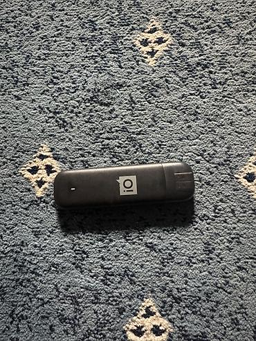 USB‑модем ZTE (3G/4G) под SIM‑карту - Форм‑фактор: USB‑свисток для
