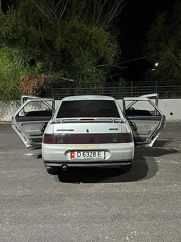 tesla 3: ВАЗ (ЛАДА) 2112: 2001 г., 1.5 л, Механика, Бензин, Хэтчбэк — 4