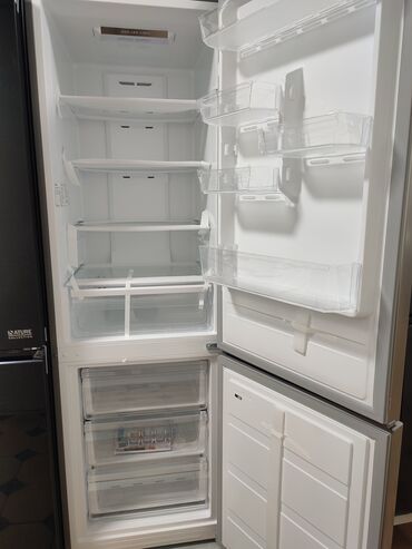 Холодильники: Холодильник Midea, Новый, Двухкамерный, No frost, 999999999 * 1840 * 999999999, С рассрочкой — 11