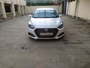 hunday getz: Hyundai i40: 1.7 l | 2013 il Sedan