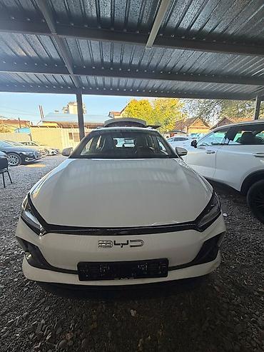 BYD: BYD E2: 2023 г., Автомат, Электромобиль, Хэтчбэк — 1