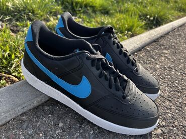 джорданы женские: Мужские кроссовки, 45, Nike, Новый, цвет - Черный, Платная доставка, Самовывоз