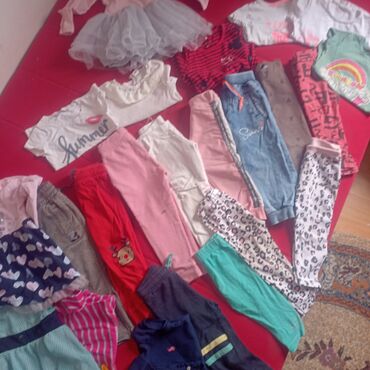 waikiki dečija garderoba: H&M, Komplet: Majica, Pantalone, Haljina