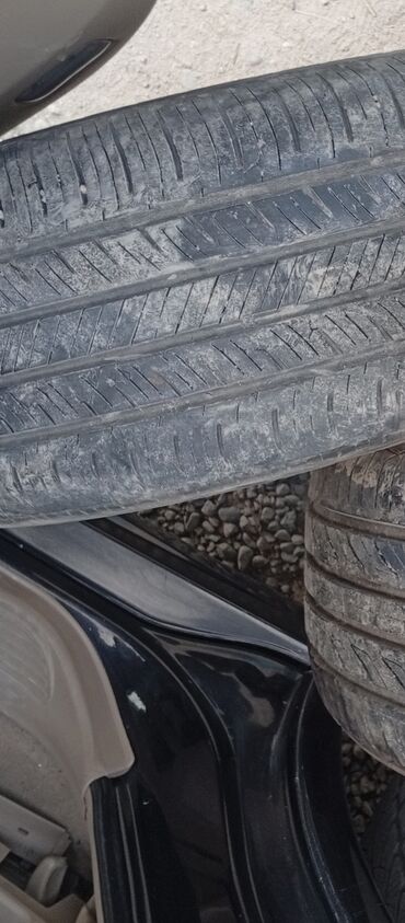 бортовой продаю: Продам шину 225/50 R17 
состояние нормальное