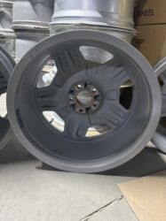 Диски: Литые Диски R 18 AMG, Комплект, отверстий - 5 — 8