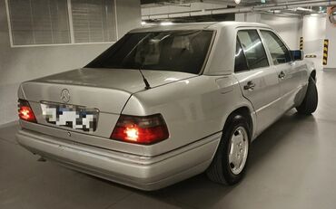 мерседес гигант 711: Mercedes-Benz W124: 2 л | 1994 г. Седан