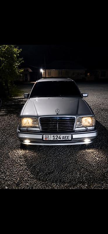 Mercedes-Benz W124: 1995 г., Механика, Газ, Седан