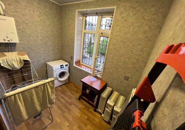 Uzunmüddətli kirayə mənzillər: Xətai rayonu,Xətai metrosu,Megafunun yanı,4 mərtəbəli binanın, 3-4-cü — 13