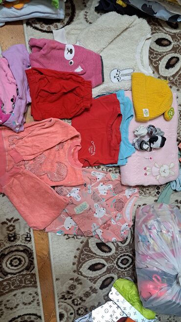 верхний одежда: Детские вещи за символическую цену на девочку 1-2 годика, всё что на