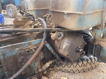 Двигатели, моторы и ГБЦ: Продам от мтз 82 Мост с полуойсом и ступицами Каропка(КПП) — 6