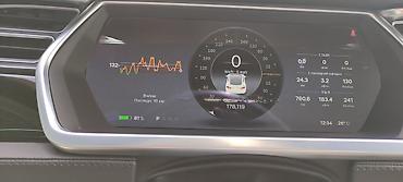 порте: Tesla Model S: 2014 г., Электромобиль, Седан — 9