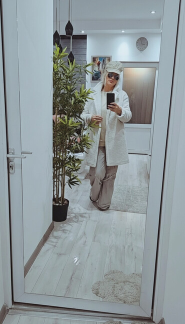 Kaputi: M, Jednobojni, Sa postavom — 1