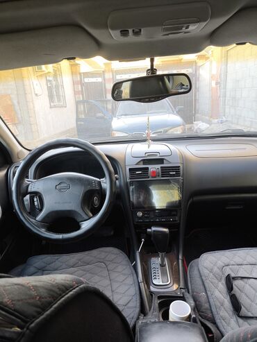 срочно продам авто в связи с переездом: Nissan Maxima: 2001 г., 2 л, Автомат, Бензин, Седан